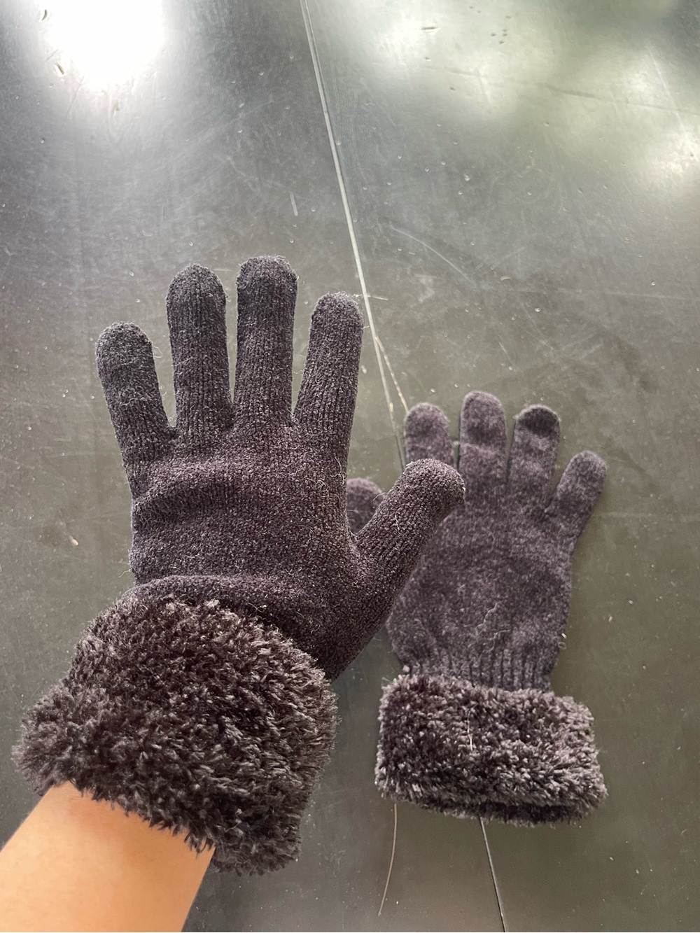 Women's Black Gloves